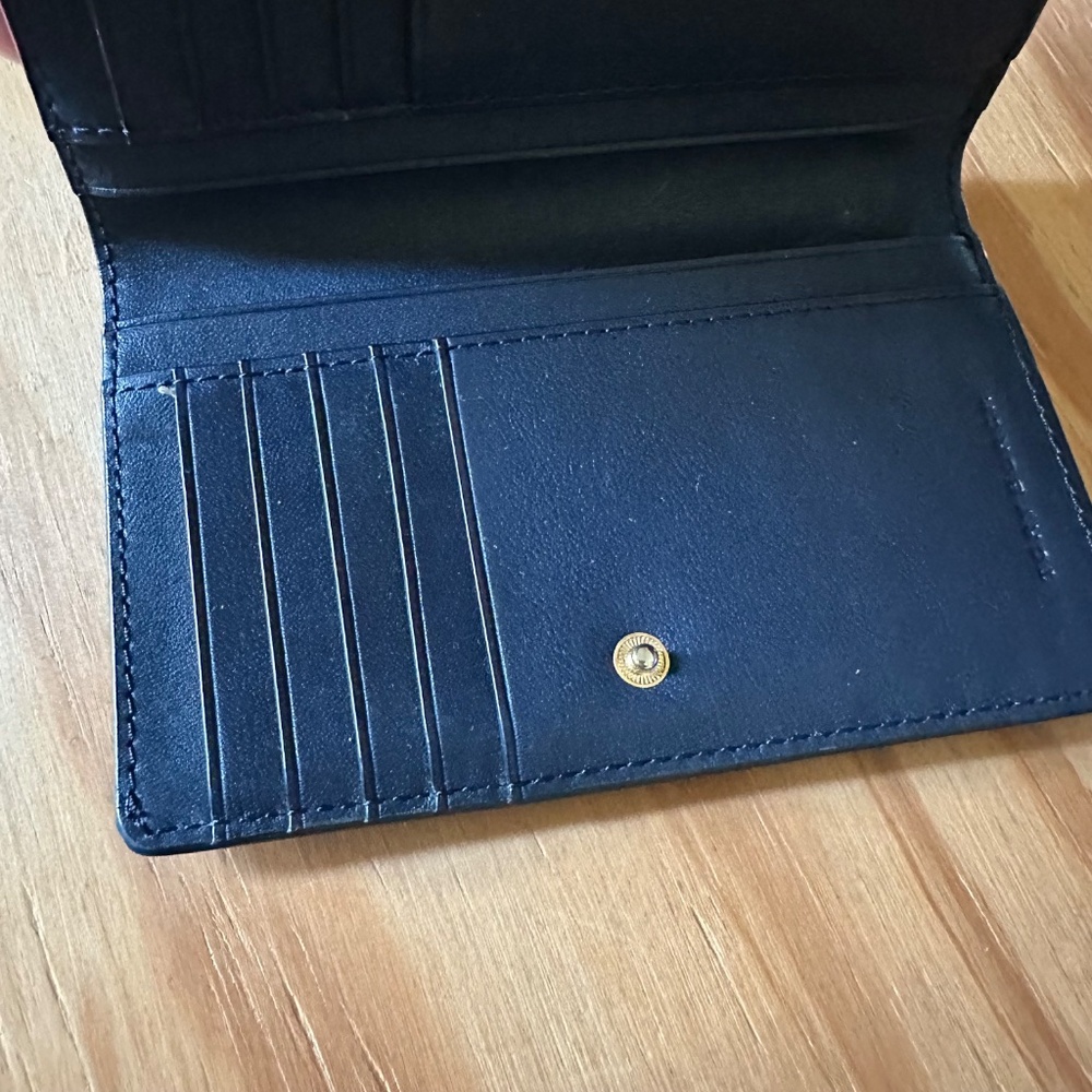 Tory Burch Blue Leather Wallet - Picture 11 of 12
